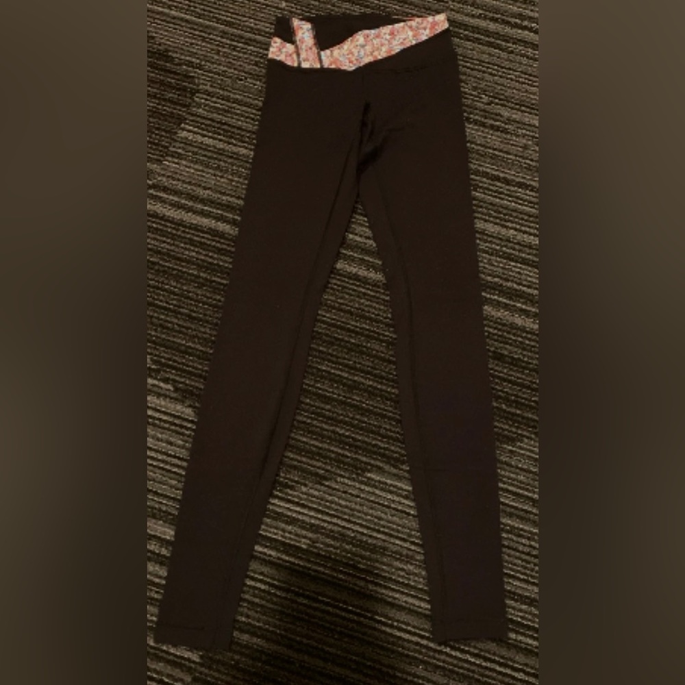 LULULEMON LEGGINGS